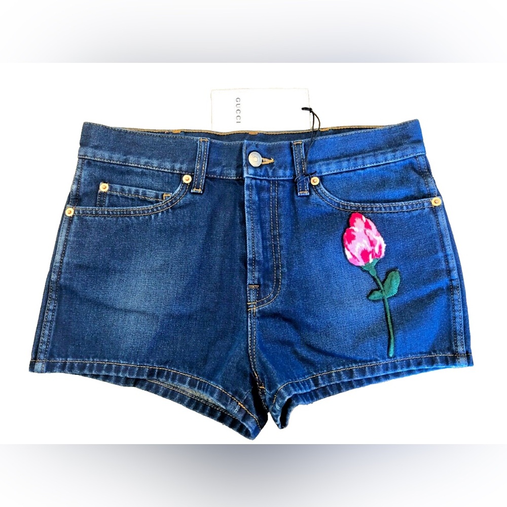 NWT GUCCI Denim Mini Jean Shorts Red Rose Floral Embroidery Appliqué Dark Blue